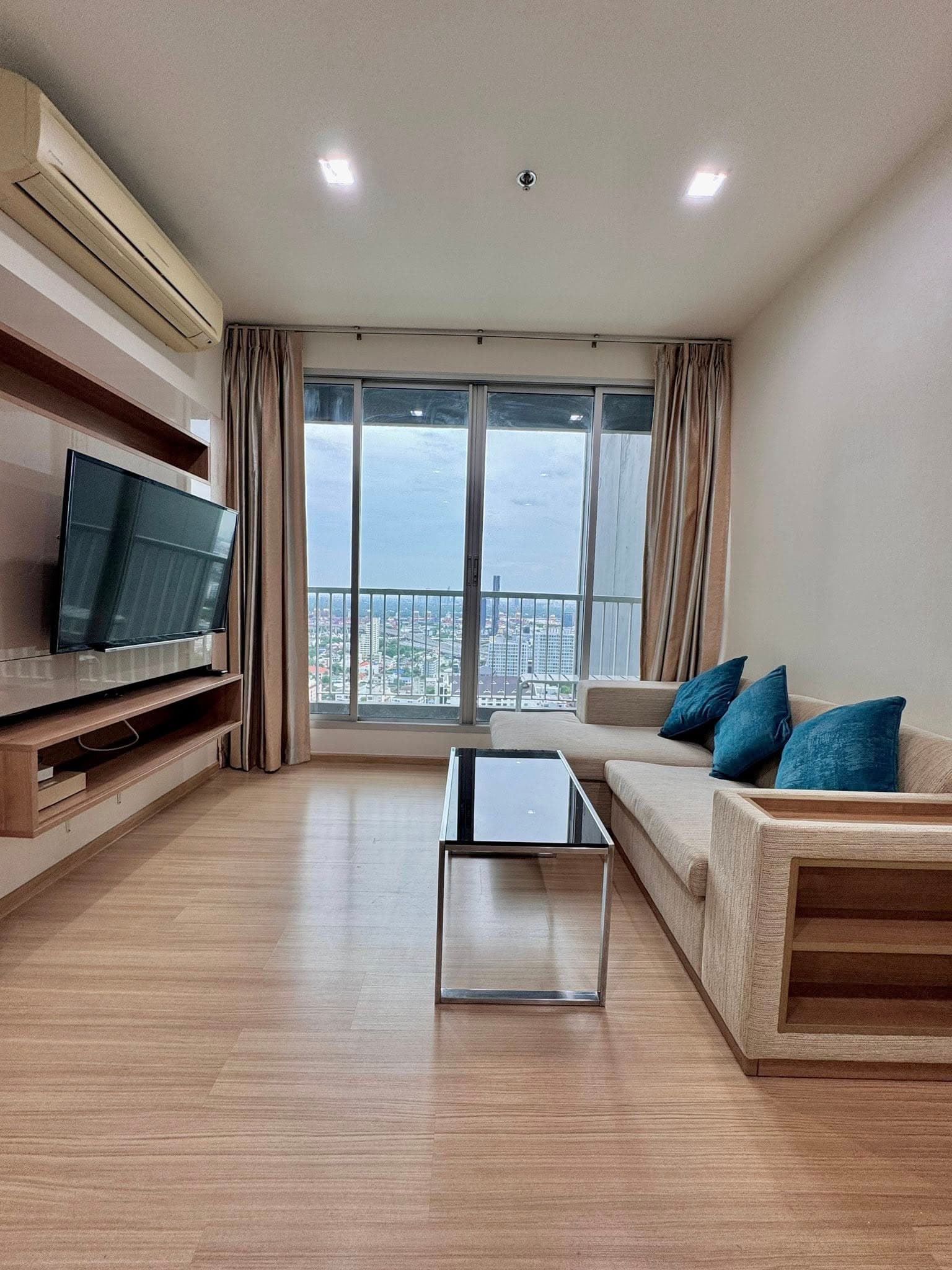 Rhythm Sukhumvit 50