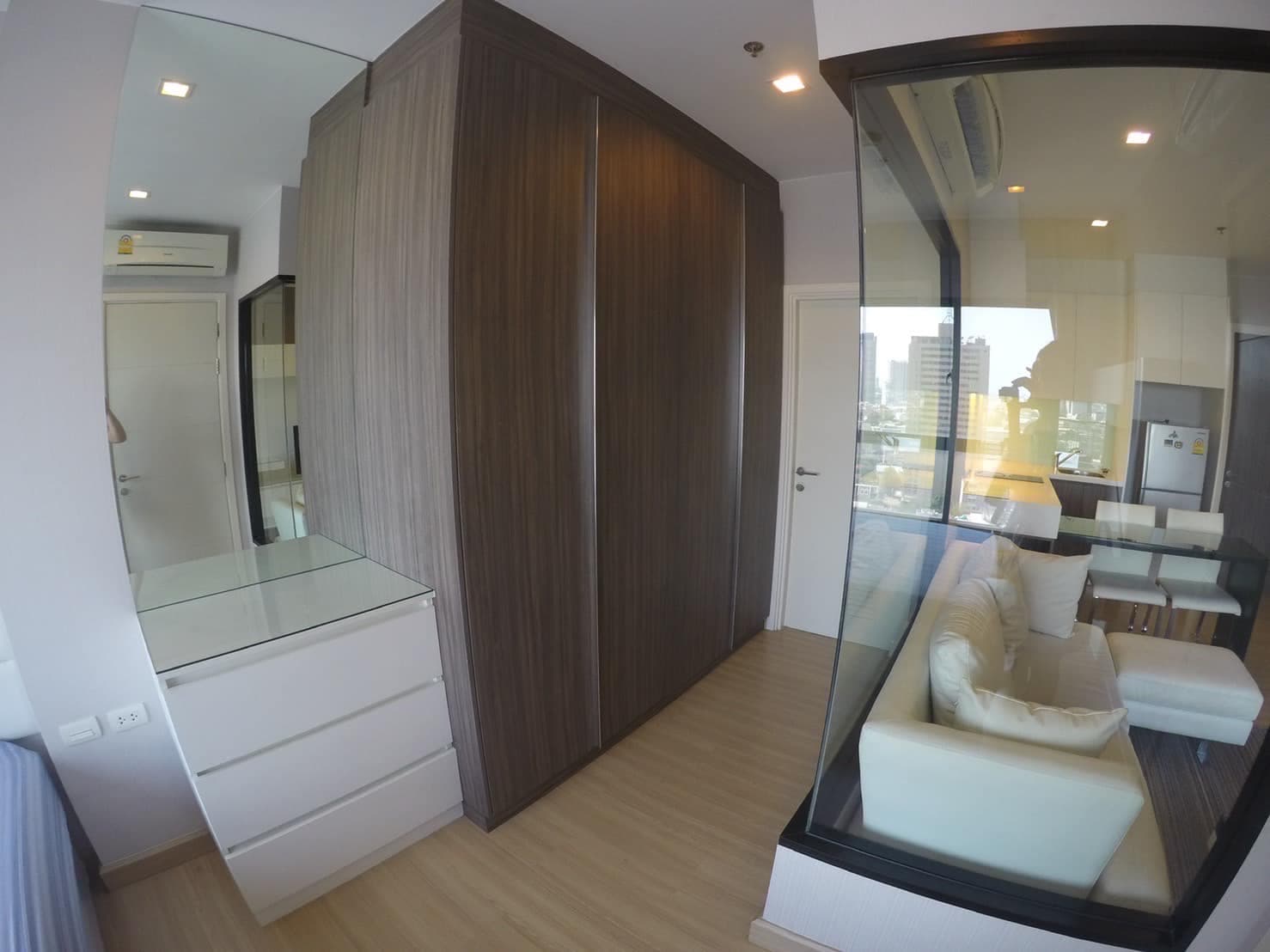 Urbano Absolute Sathon-Taksin