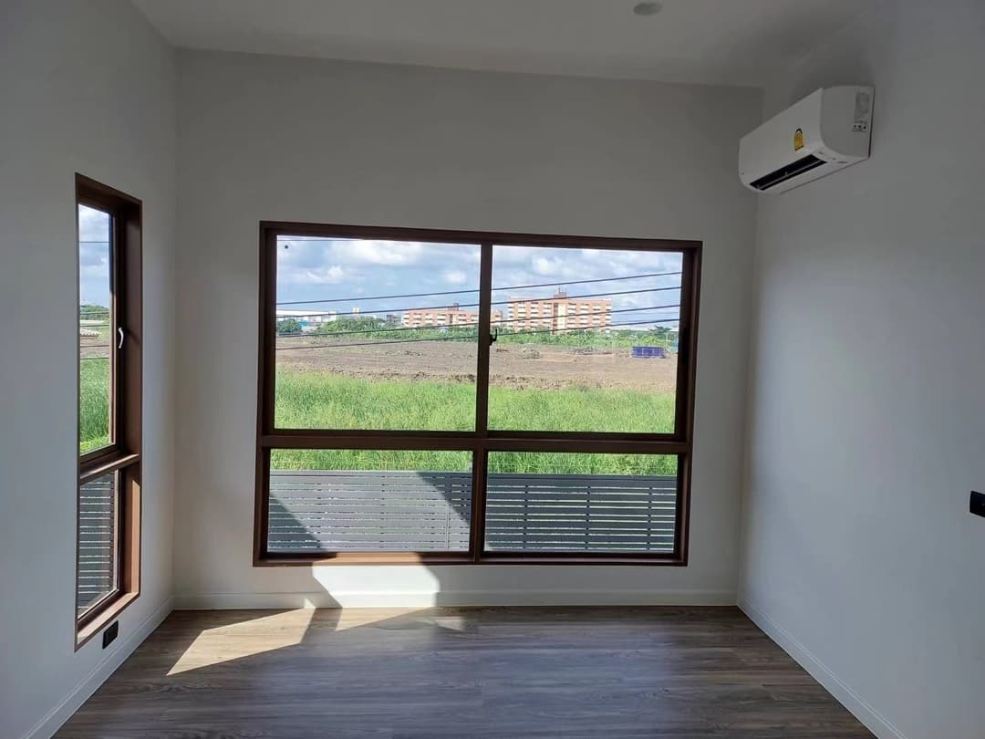 Burasiri Krungthep Kreetha | 4 Bedrooms for Sale photo 1