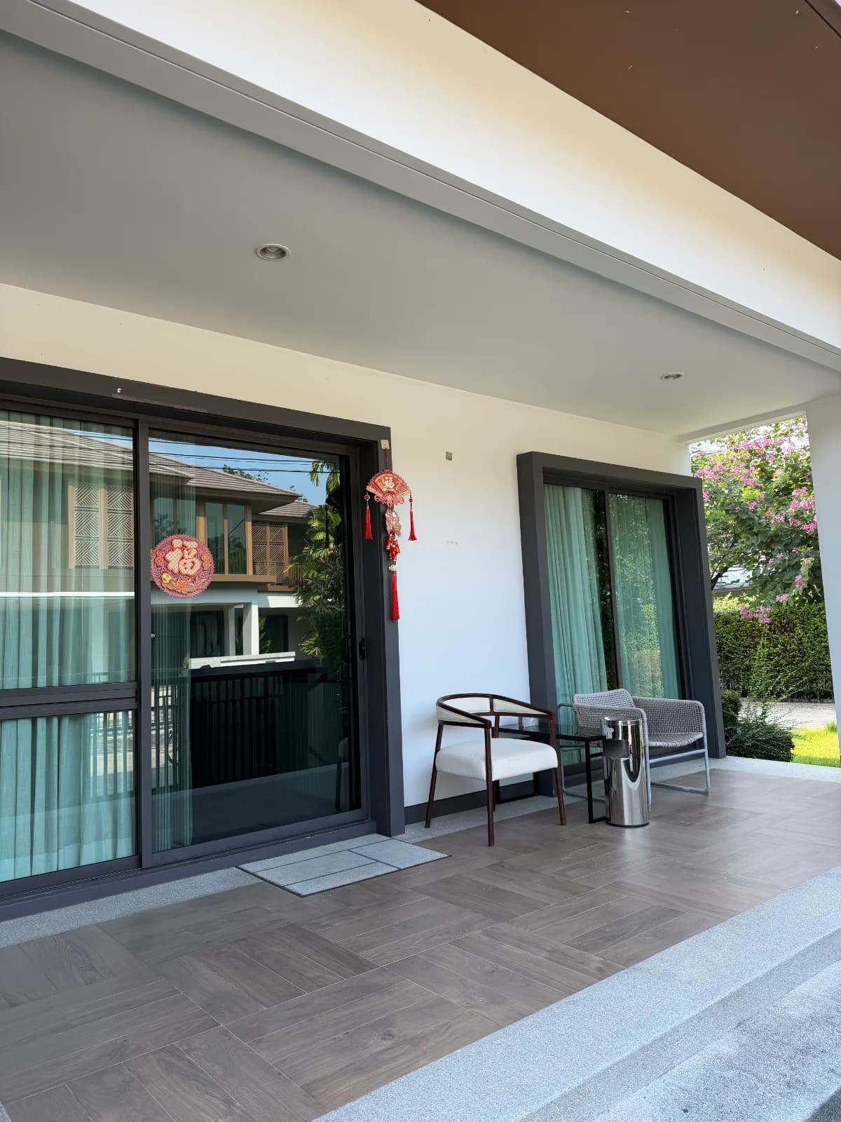 6BR House at Burasiri Pattanakarn