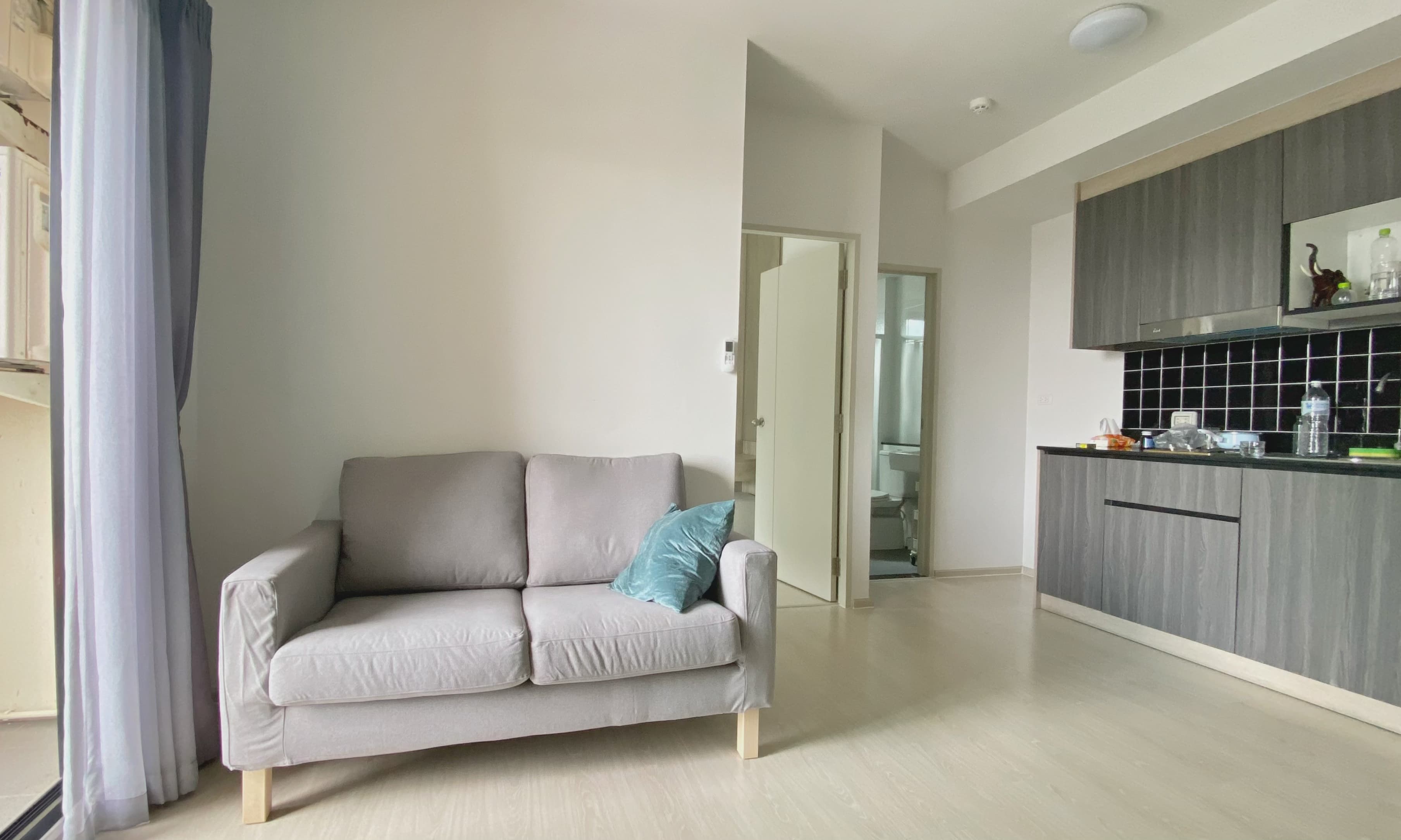 Separate bedroom and balcony 1BR — Unio Sukhumvit 72