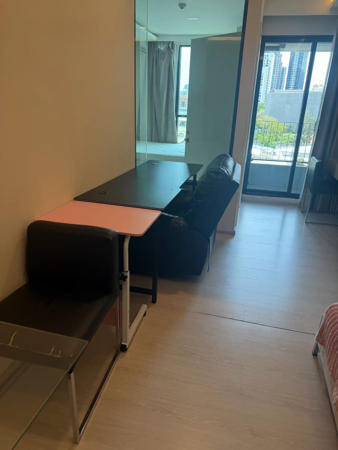 Fitted kitchen, built-in washer 1BR — Vtara Sukhumvit 36 photo 1