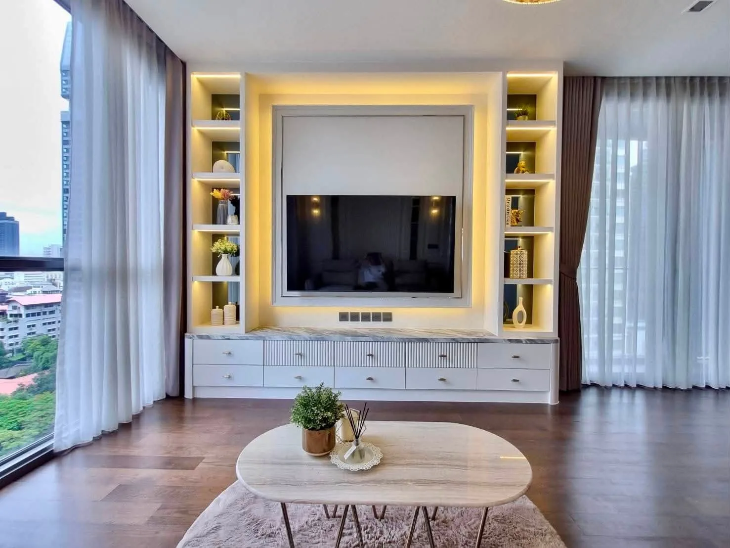 2BR Condo at THE LINE Ratchathewi
