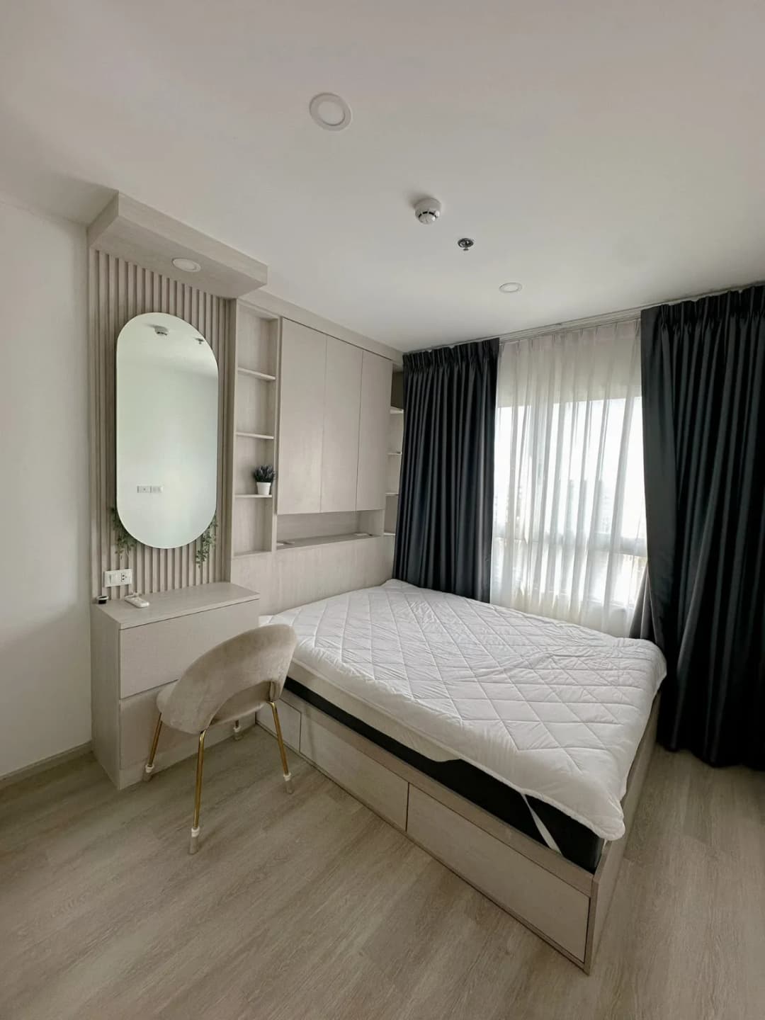 Elio Sathorn-Wutthakat | 1 Bedroom for Rent photo 1