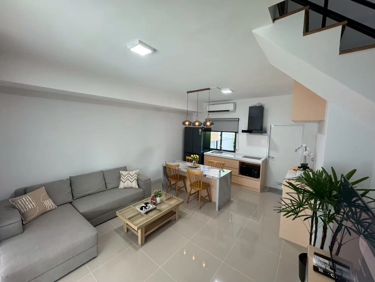 3 Bedrooms for Rent