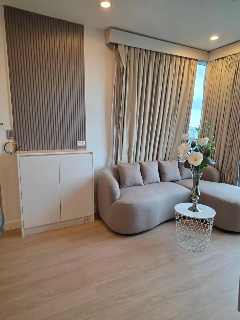 2 Bedrooms for Rent or Sale