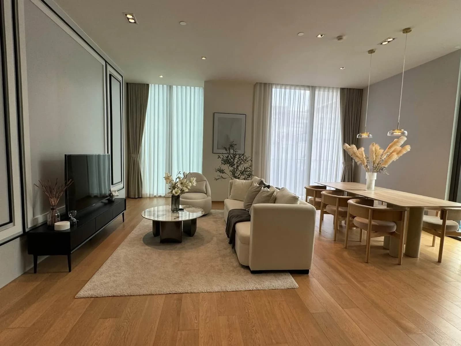 2 Bedrooms for Rent