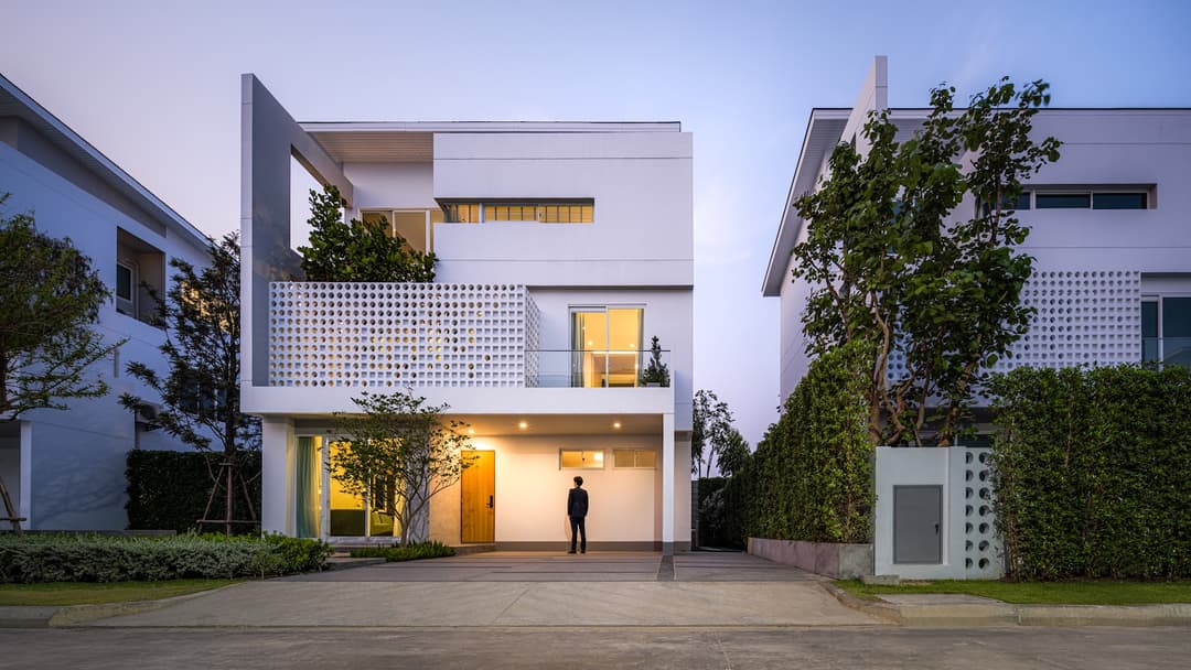 Nirvana ABSOLUTE Krungthep Kreetha