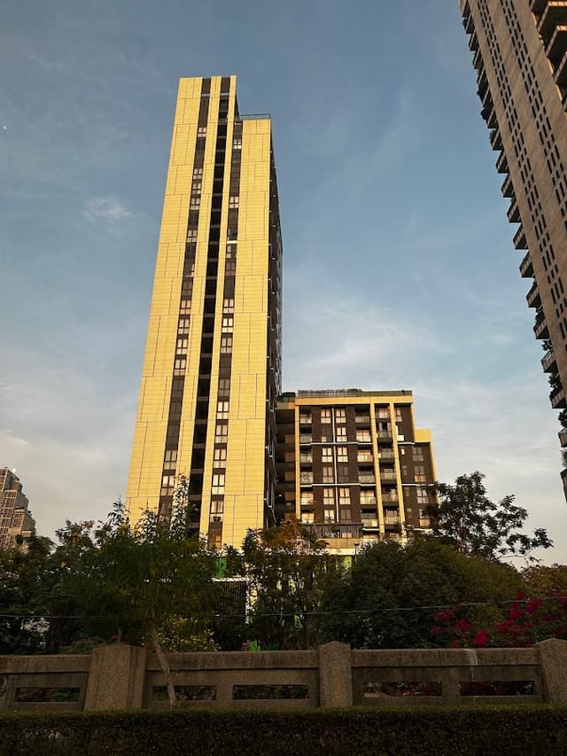 Regal Condo Sathon - Naradhiwas