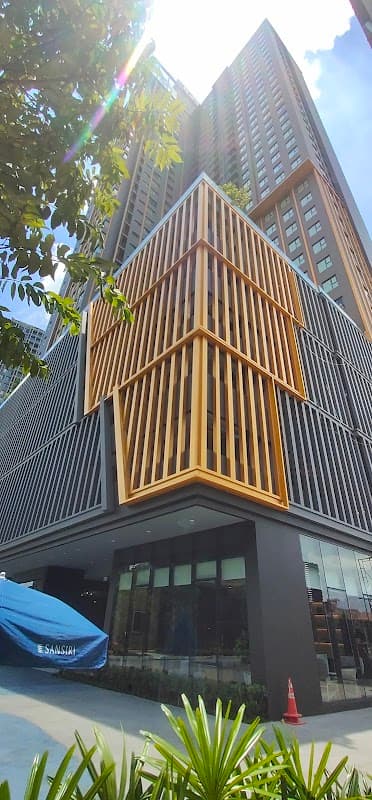 The Base Phetchaburi - Thonglor
